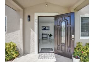 255 Glouchester Street, Boca Raton, FL 33487 Sold 12/05/25