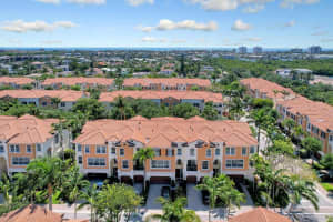 5530 Ne Trieste Terrace 5530, Boca Raton
