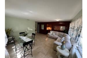 609 4th Place SW, Vero Beach, FL 32962 Sold 11/20/25