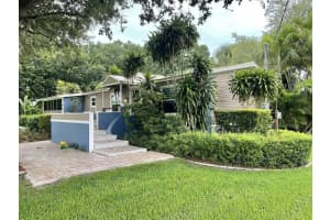 5705 NE 3rd Lane, Okeechobee, FL 34974 - MLS#R11097432
