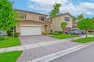 3526 W 86th Terrace, Hialeah, FL 33018 - MLS#R11097476