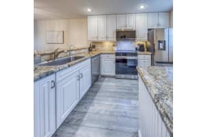 1428 S Lakeside Drive 31, Lake Worth Beach, FL 33460 - MLS#R11097545