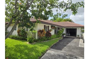 304 Knob Hill Boulevard, Boca Raton, FL 33431 Sold 08/20/25
