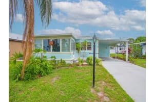 8 Brisa Lane, Port Saint Lucie, FL 34952 - MLS#R11097612