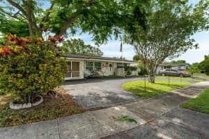 2550 NW 89th Avenue, Sunrise, FL 33322 - MLS#R11097649