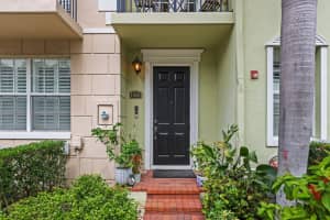 1032 E Heritage Club Circle, Delray Beach, FL 33483 Sold 07/01/25