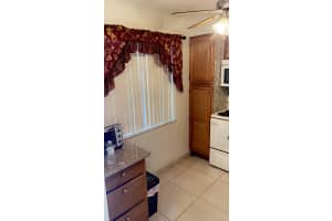 3000 NW 48th Terrace 422, Lauderdale Lakes, FL 33313 - MLS#R11097696