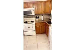 3000 48th Terrace, Lauderdale Lakes, FL 33313 - MLS#R11097696