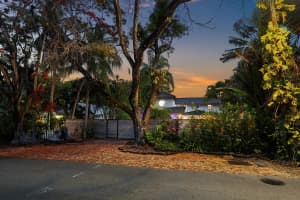 625 Ne 15th Avenue Fort Lauderdale, FL 33304 - Off Market