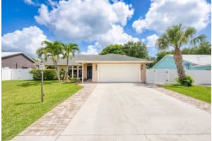 801 Ne Zebrina Senda, Jensen Beach