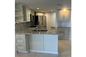 5600 N Flagler Drive N Ph209, West Palm Beach, FL 33407 - MLS#R11097749