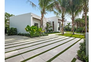 135 Churchill Road, West Palm Beach, FL 33405 - MLS#R11097776