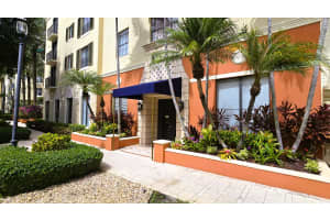 630 S Sapodilla Avenue 521, West Palm Beach, FL 33401 Sold 10/08/25