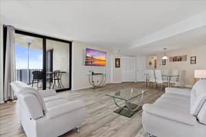5420 N Ocean Drive 903, Singer Island, FL 33404 - MLS#R11097875