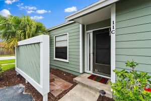 202 Lakewood Drive 11c, Jupiter, FL 33458 Sold 08/15/25