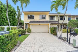 5696 Santiago Circle, Boca Raton