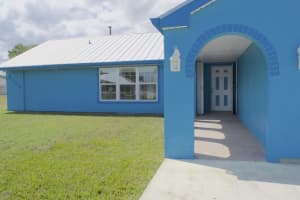 2126 SE Midtown Road, Port Saint Lucie, FL 34952 - MLS#R11097946