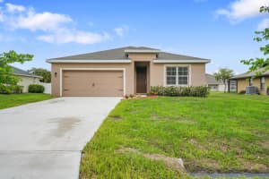 433 SW Eyerly Avenue, Port Saint Lucie, FL 34983 Sold 10/09/25