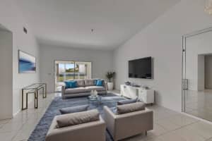 5952 Regal Glen Drive 204, Boynton Beach