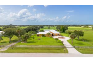 7611 SW 21st Parkway, Okeechobee, FL 34974 - MLS#R11098037