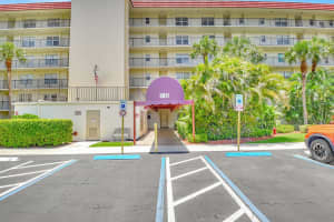 3871 Via Poinciana 505, Lake Worth, FL 33467 - MLS#R11098057