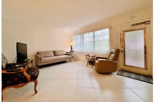 123 Southampton B, West Palm Beach, FL 33417 Sold 08/19/25