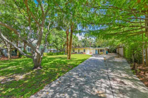 653 NE 8th Avenue, Boynton Beach, FL 33435 Sold 09/03/25