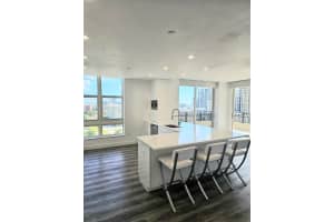 550 Okeechobee 1402 Boulevard 1402, West Palm Beach, FL 33401 - MLS#R11098124