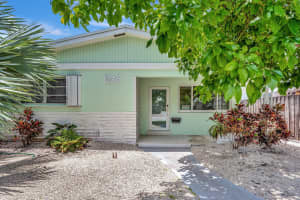 1246 Johnson Street, Hollywood, FL 33019 - MLS#R11098131