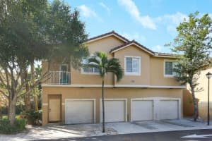 158 Village Boulevard B, Tequesta, FL 33469 Sold 08/29/25