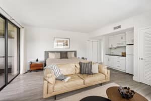 11818 Pebblewood Drive 201, Wellington