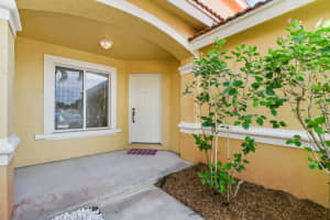1007 Arezzo Circle, Boynton Beach, FL 33436 Sold 07/07/25