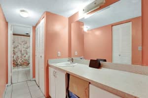 2029 NW 46th Avenue E204, Lauderhill, FL 33313 - MLS#R11098179