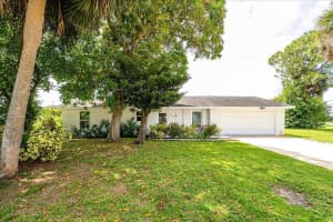 300 SW Prima Vista Boulevard, Port Saint Lucie, FL 34983 - MLS#R11098192