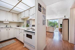 500 Executive Center Drive 3k, West Palm Beach, FL 33401 - MLS#R11098214