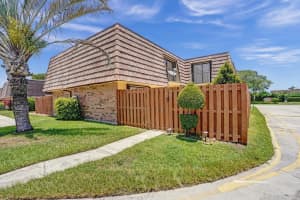 973 Springdale Circle 97-c, Palm Springs