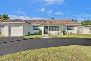1107 Se 13th Court, Deerfield Beach