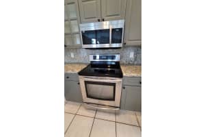 7206 Lake Island Drive, Lake Worth, FL 33467 Sold 09/22/25