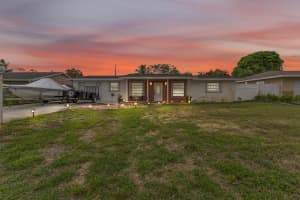 2745 Cambridge Road, Lake Worth, FL 33462 - MLS#R11098337