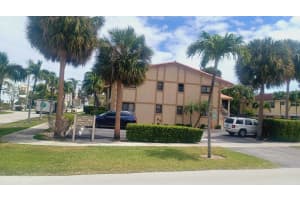 330 SE 19th Avenue E, Deerfield Beach, FL 33441 - MLS#R11098371