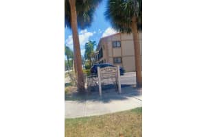 330 SE 19th Avenue E, Deerfield Beach, FL 33441 - MLS#R11098371