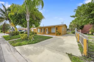 1224 W 31st, Riviera Beach, FL 33404 - MLS#R11098386