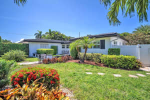 850 W Camino Real, Boca Raton, FL 33486 - MLS#R11098393