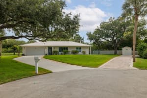 310 28th Court Sw, Vero Beach