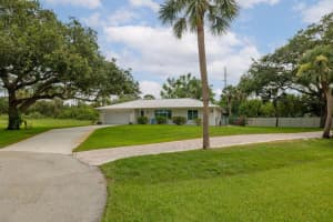 310 28th Court SW, Vero Beach, FL 32968 - MLS#R11098411