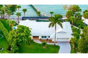 3501 SE Kubin Avenue, Stuart, FL 34997 - MLS#R11098419