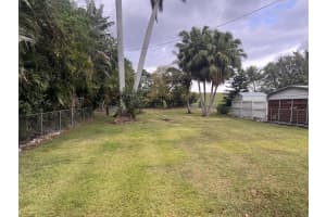 1947 Bacom Point Rd, Pahokee, FL 33476, Sold 06/11/25