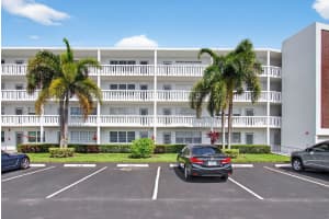 1116 Cambridge E E, Deerfield Beach