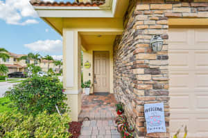 9425 SW Purple Martin Way, Stuart, FL 34997 Sold 07/29/25