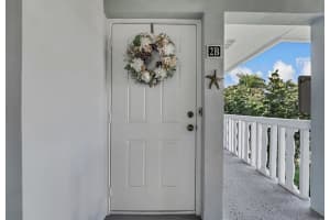 210 Main Boulevard 2b, Boynton Beach, FL 33435 - MLS#R11098535